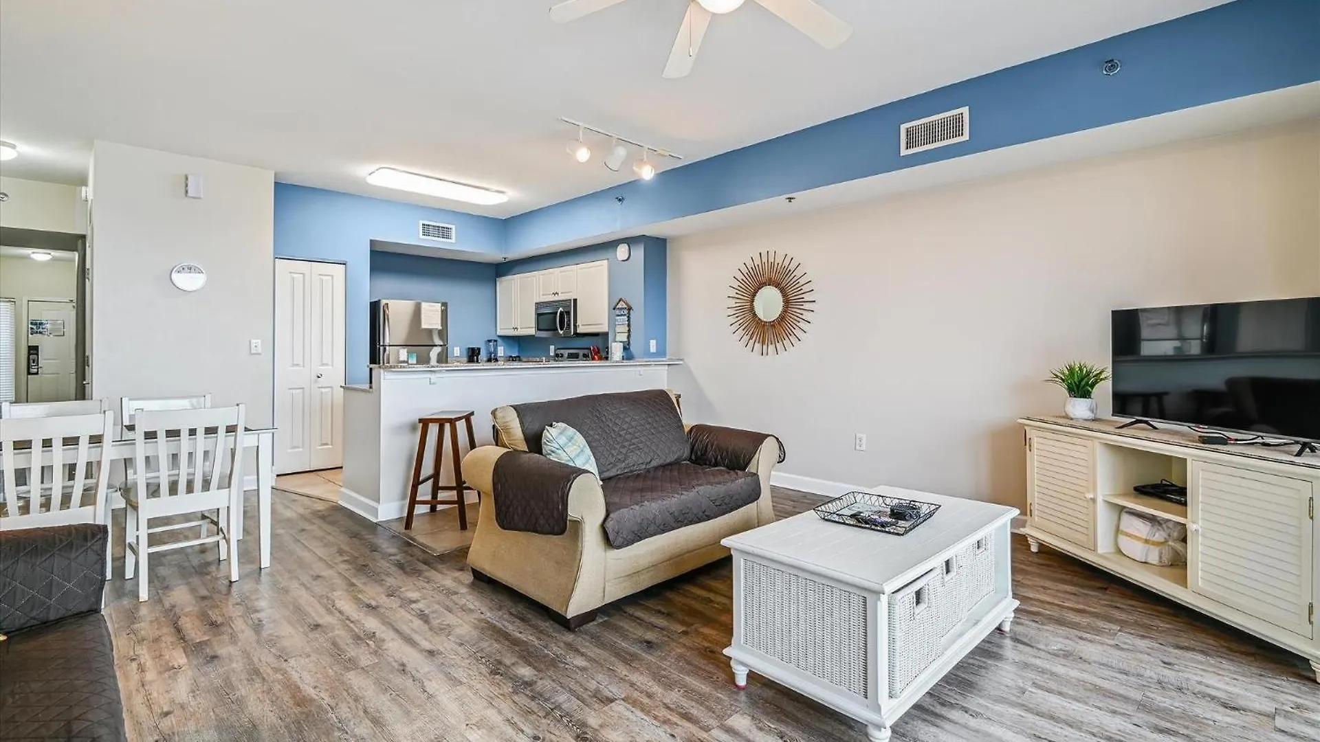 Shores Of Panama 2327 - 1 Bedroombunks And Sleeper Sofa, Sunset View! Free Fun! Condo Panama City Beach Apartment